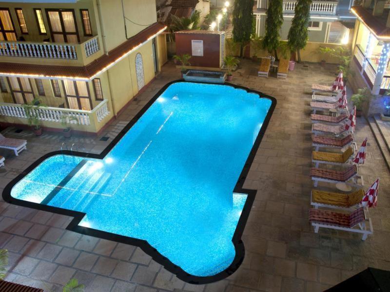 Marina Bay Beach Resort Candolim Exterior photo